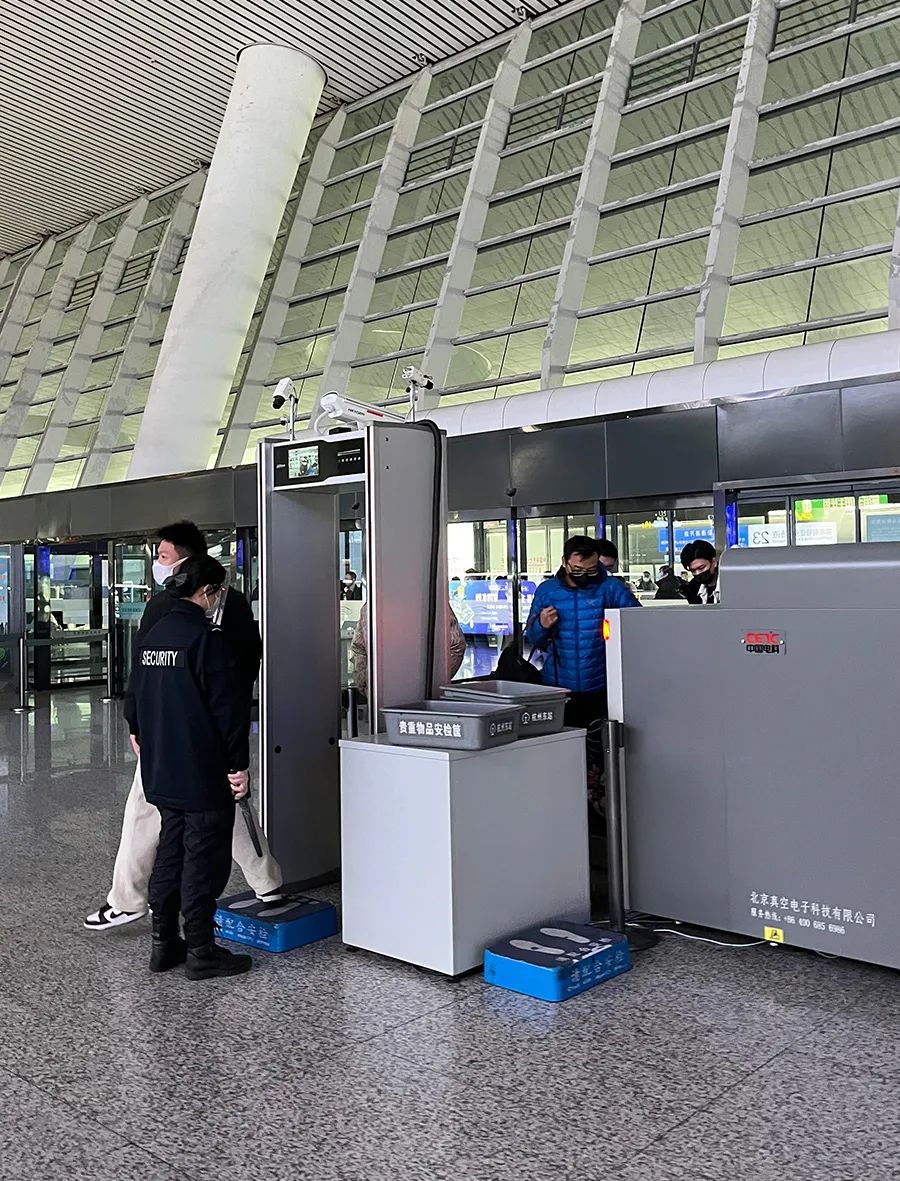 春运大戏里，这些上市公司化身场务、气氛组……