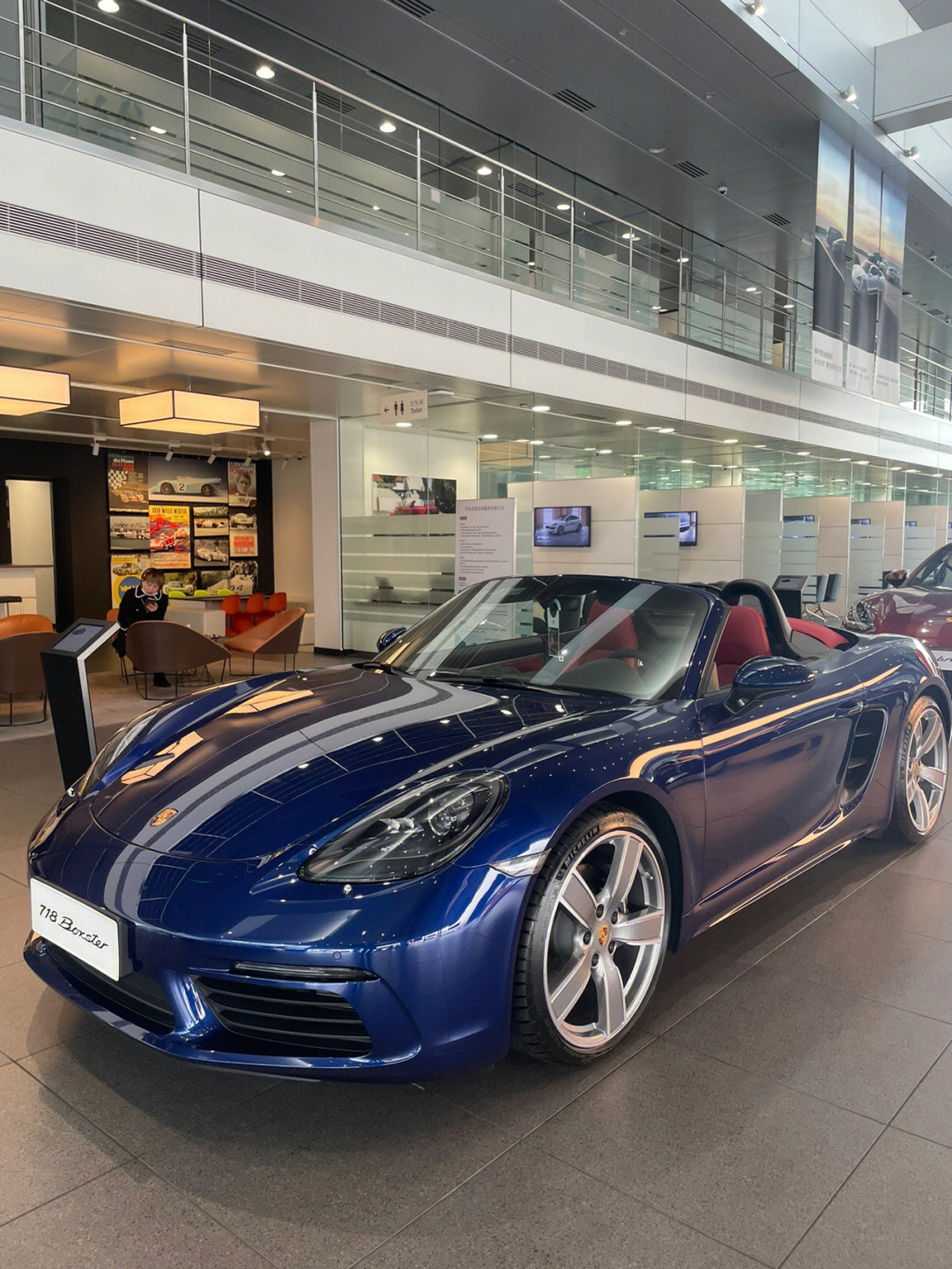 {賭馬}(保时捷跑车718多少钱一辆)