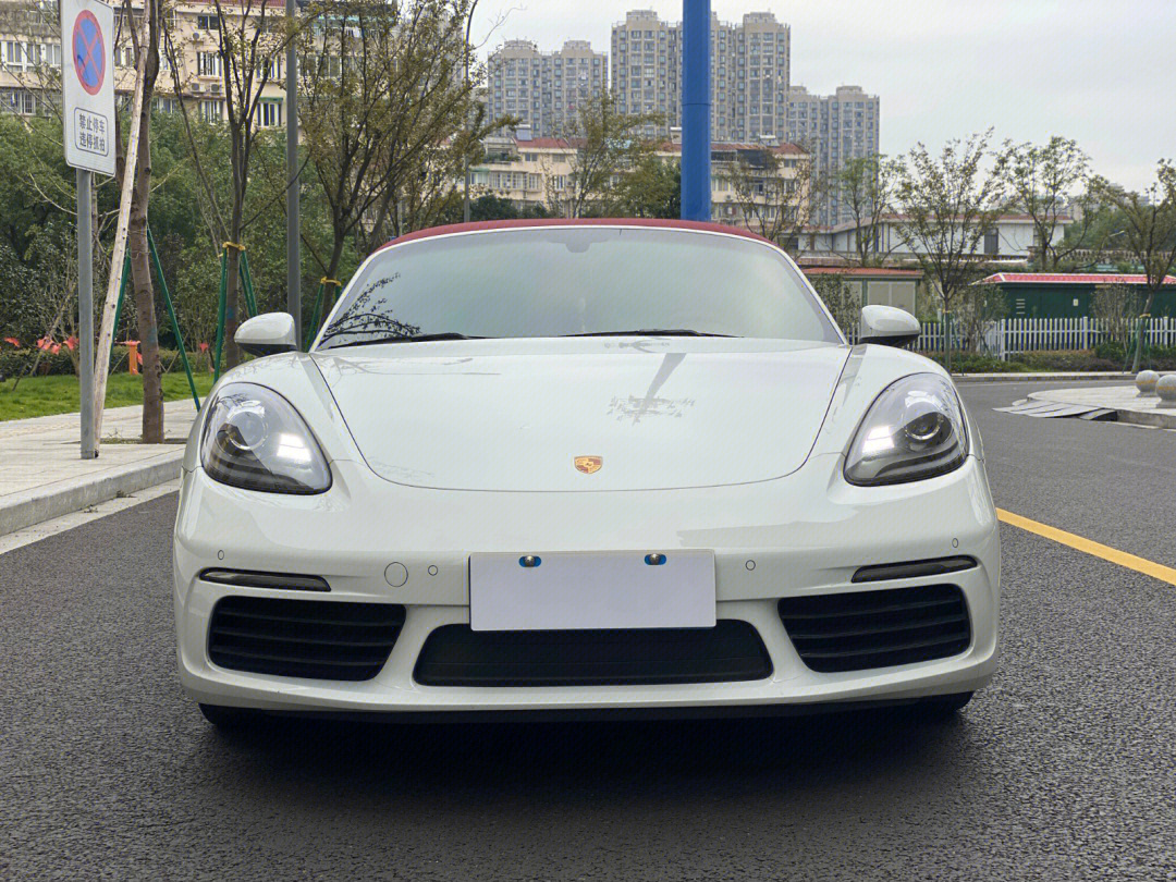 {賭馬}(保时捷跑车718多少钱一辆)