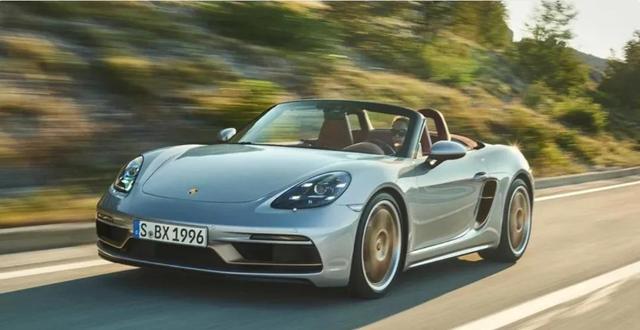 {六合彩}(保时捷718多少钱一台跑车)